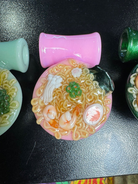 Dojo Ramen Pendy Pink
