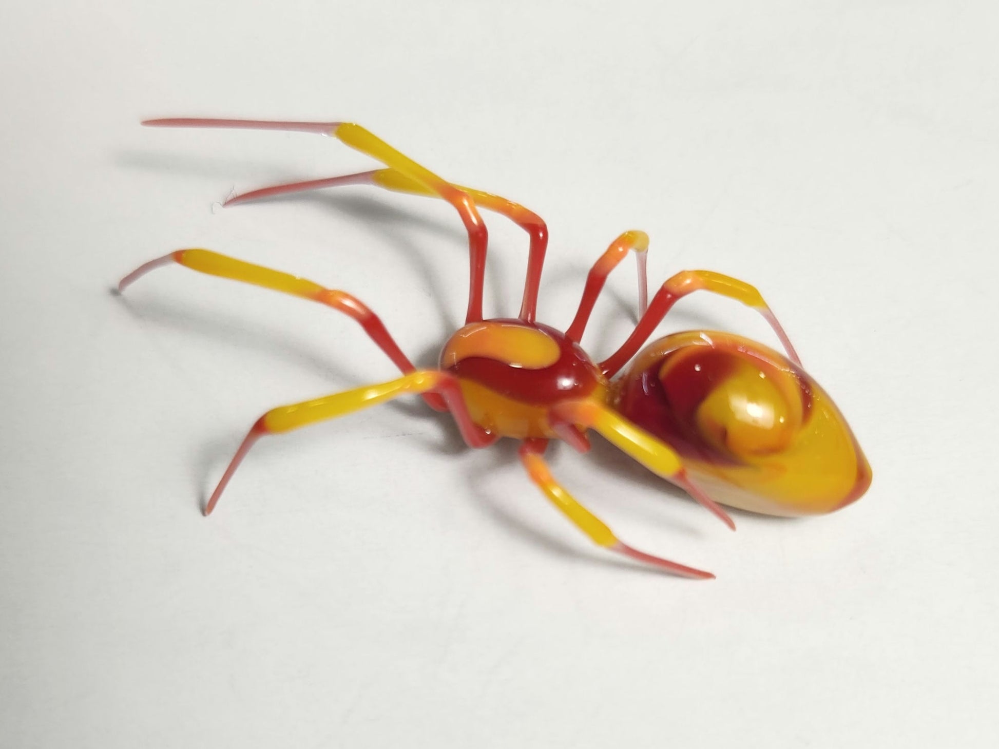 Vetropod  Yellow and Red Spider
