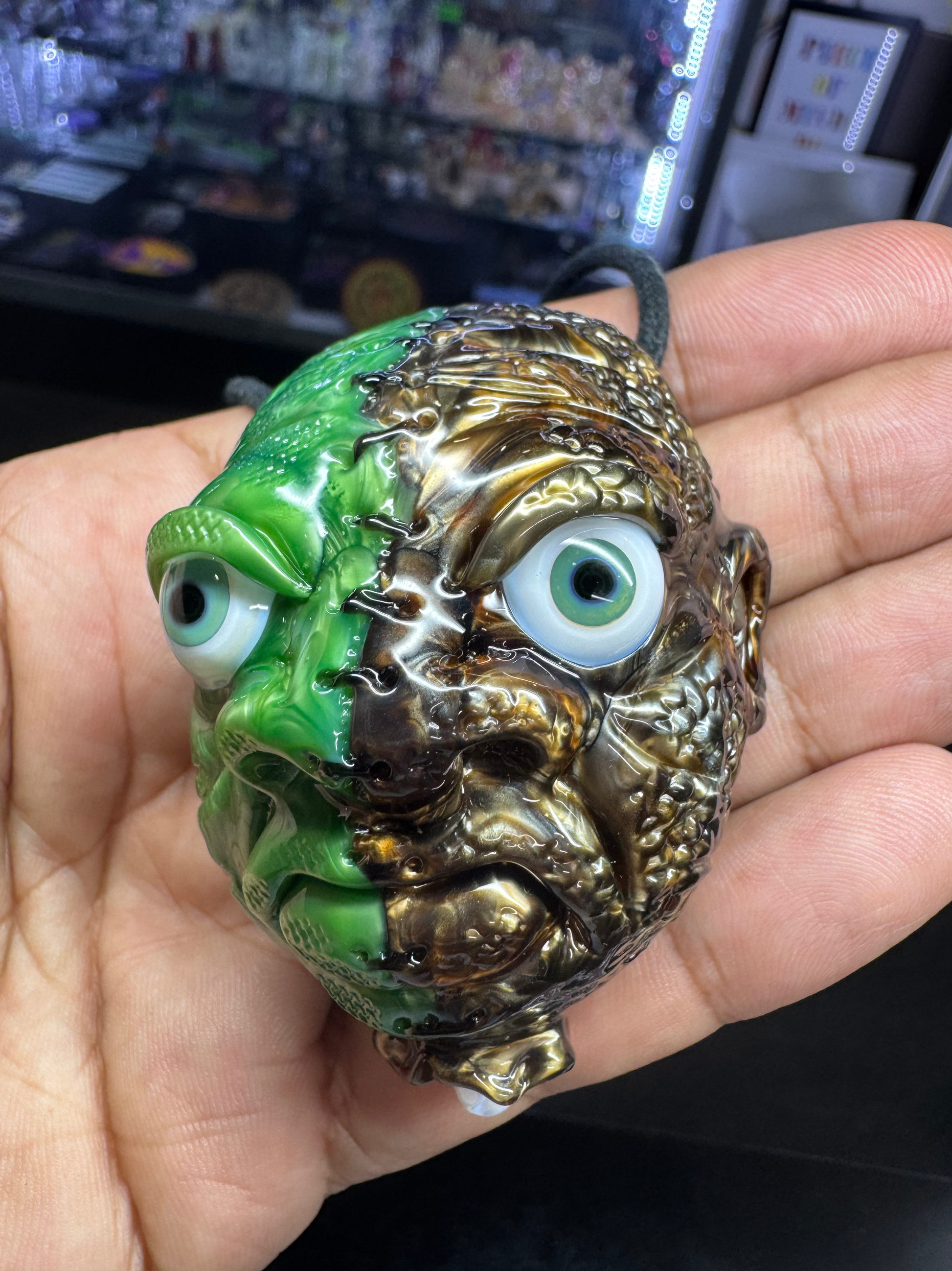 Muller Voorhees Split Face Pendy