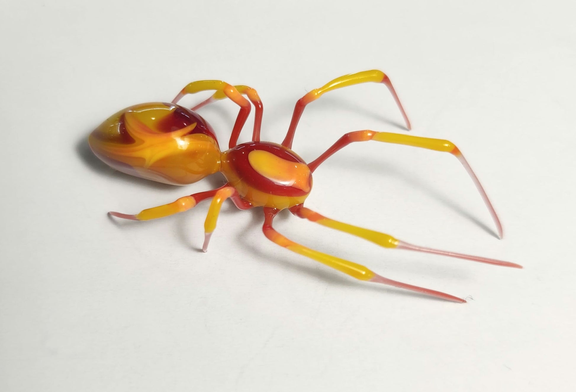 Vetropod  Yellow and Red Spider