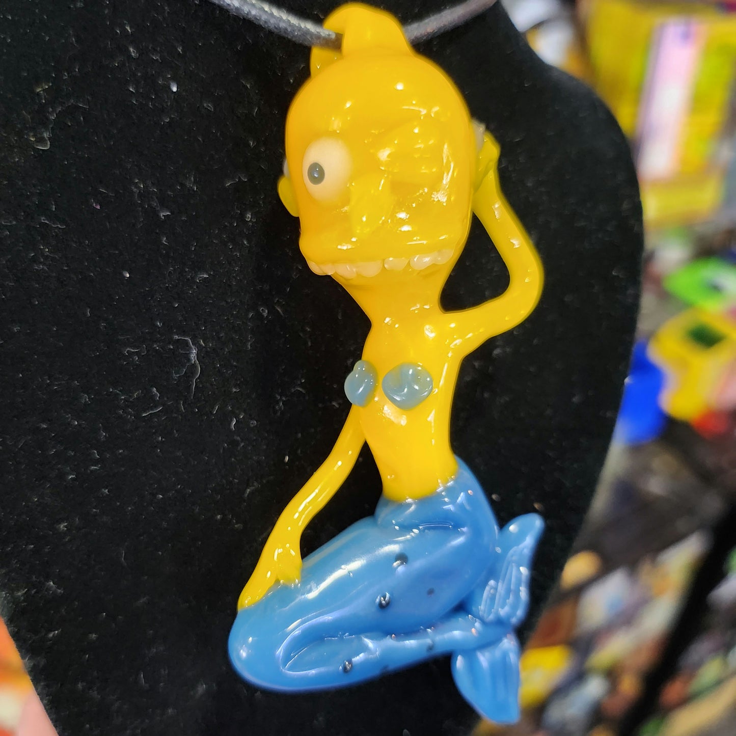 Hoobs 'Burnsmaid' Pendant