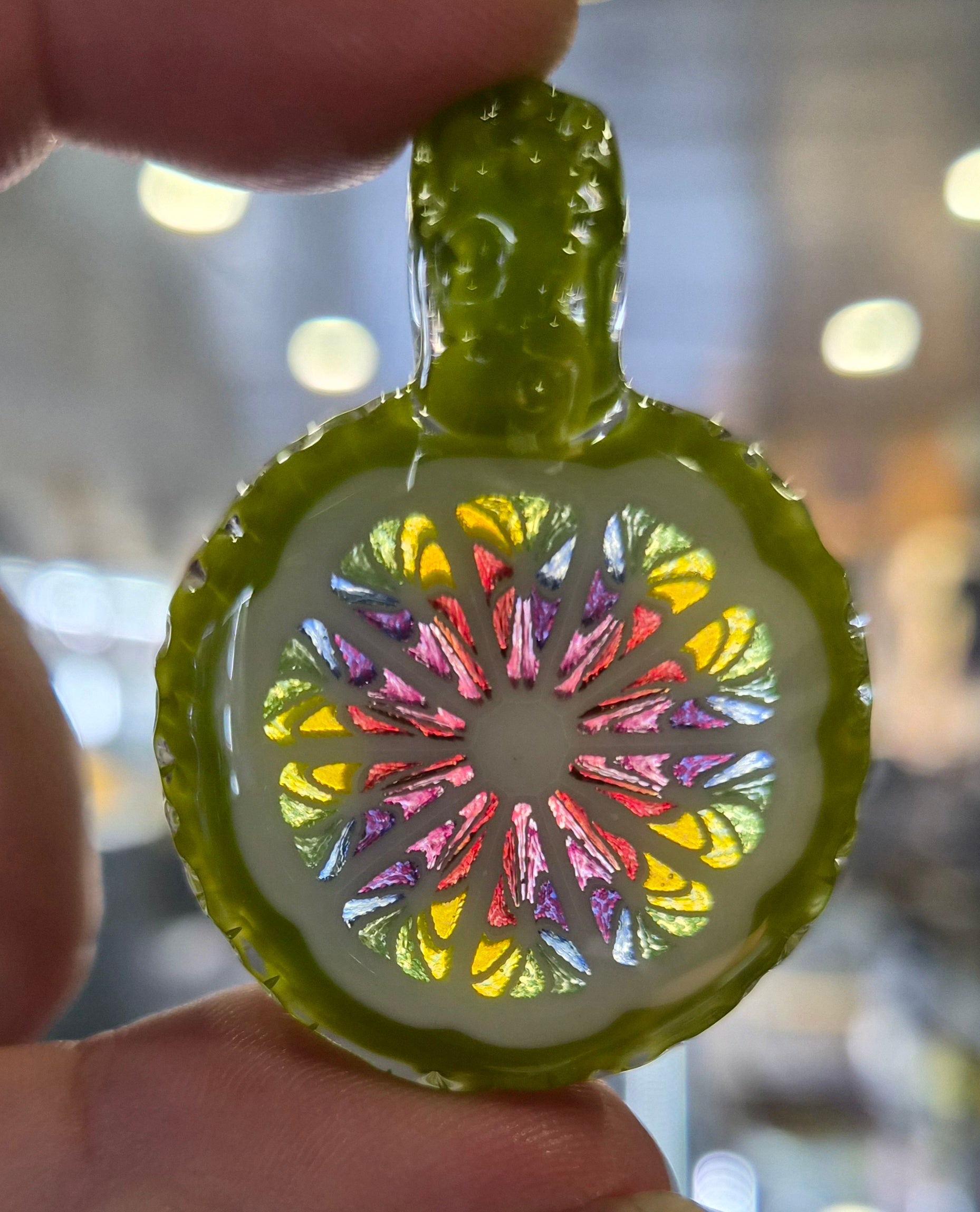 Lyons Slice Pendant Large