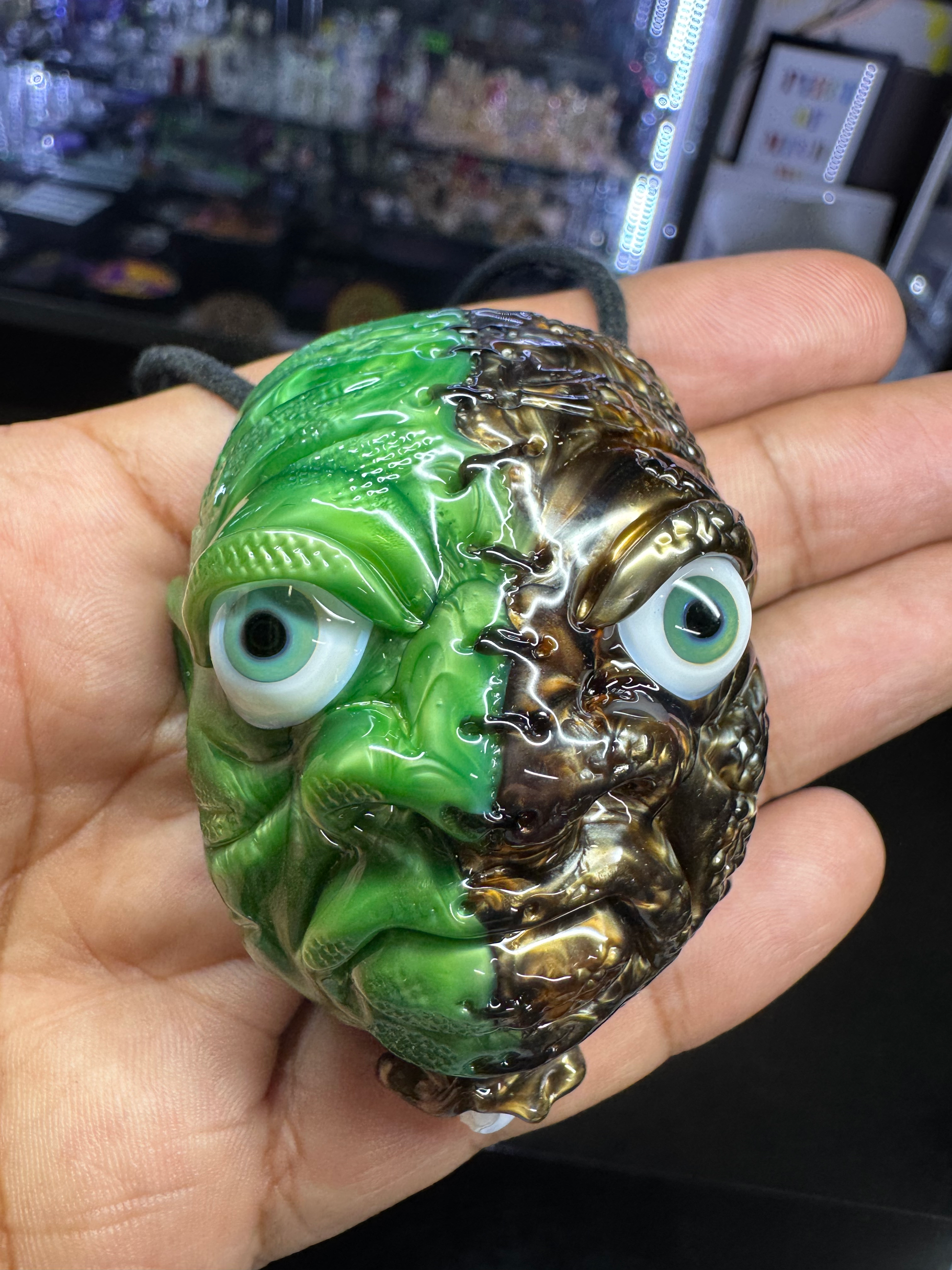 Muller Voorhees Split Face Pendy
