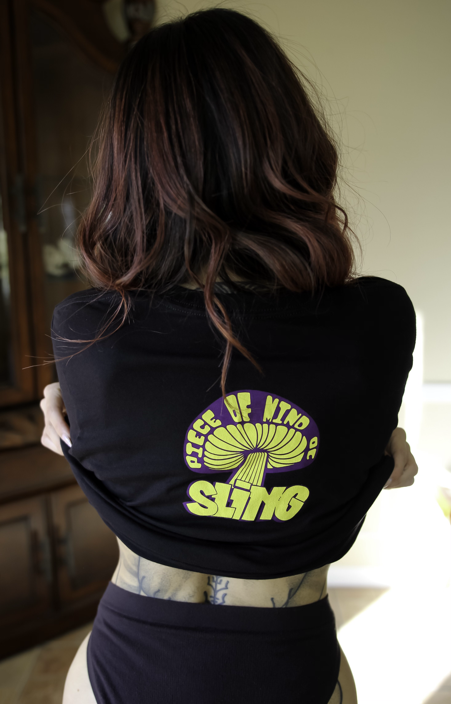Slinger Assault Girl POM T-shirt